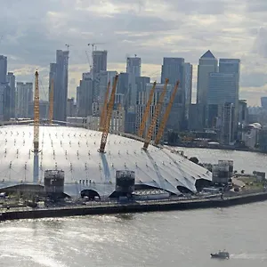 https://canary-wharf-apartment.cambridgehotelsuk.com