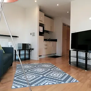 https://canary-wharf-london-serviced-apartments.brighton-hotels-england.com